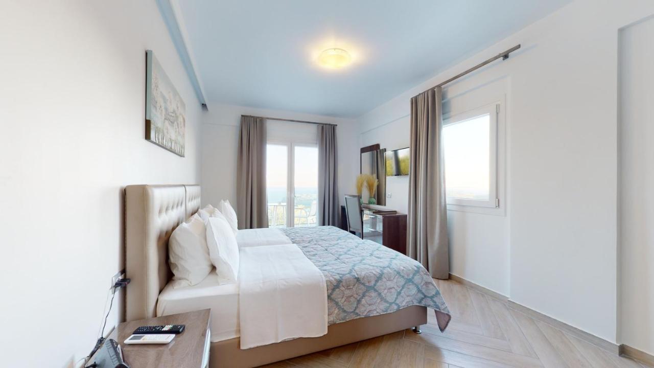 Golden Lion Parga Hotel ภายนอก รูปภาพ