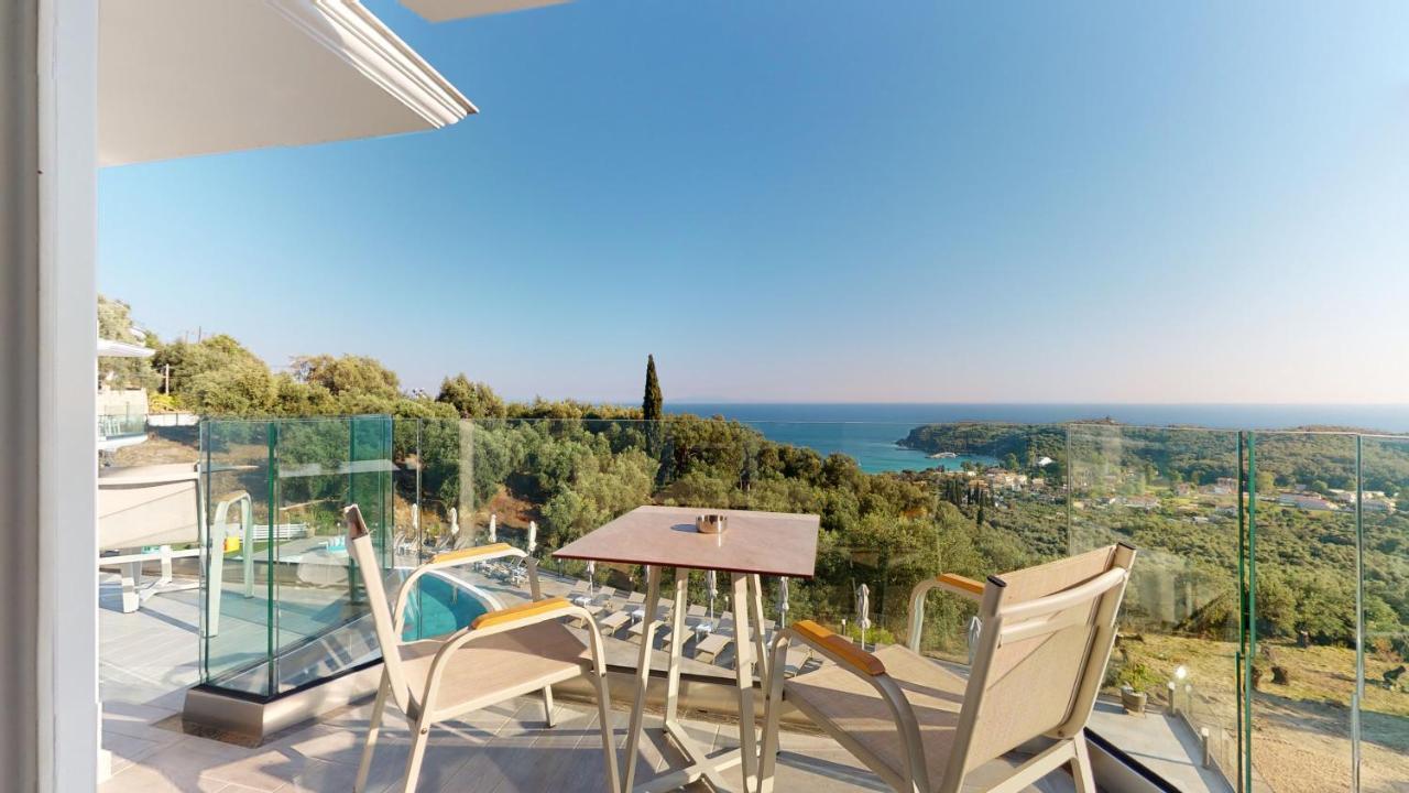 Golden Lion Parga Hotel ภายนอก รูปภาพ