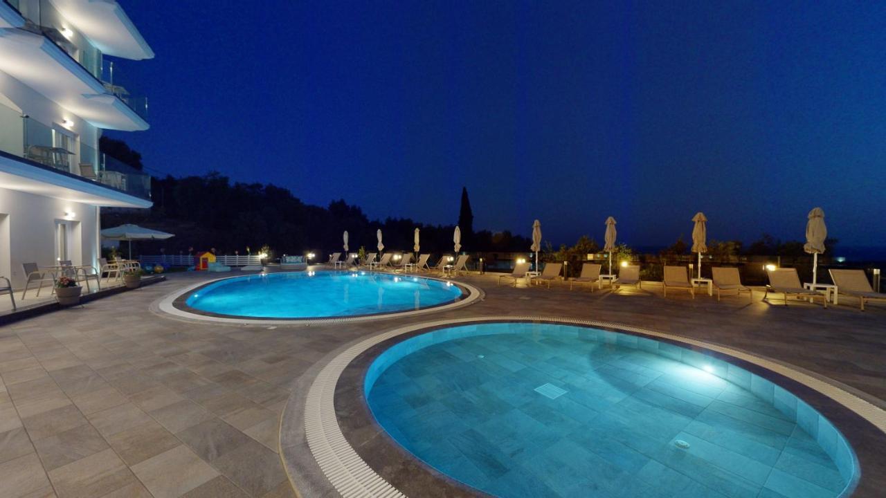 Golden Lion Parga Hotel ภายนอก รูปภาพ