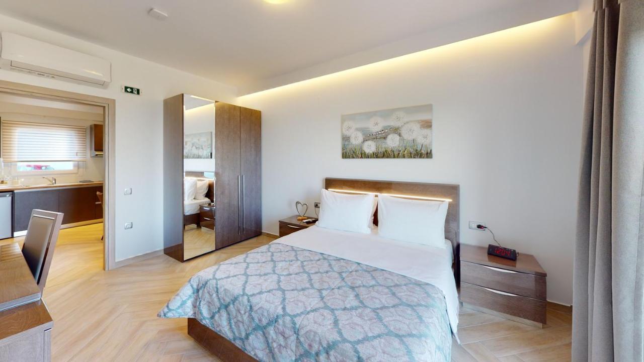 Golden Lion Parga Hotel ภายนอก รูปภาพ